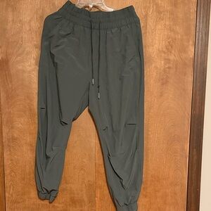 Abercrombie & Fitch Women’s green Joggers